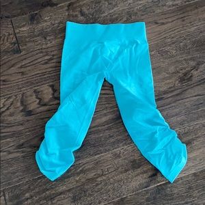 Ivivva NWOT Girl’s ruched cropped leggings size 8